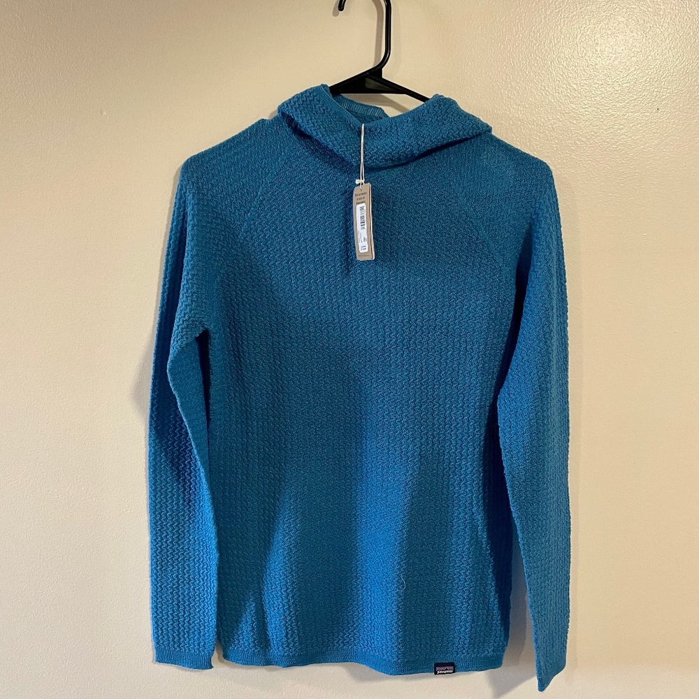 New Patagonia Capline Air Hoody